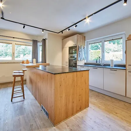 Fuchsbau * Viehhofen