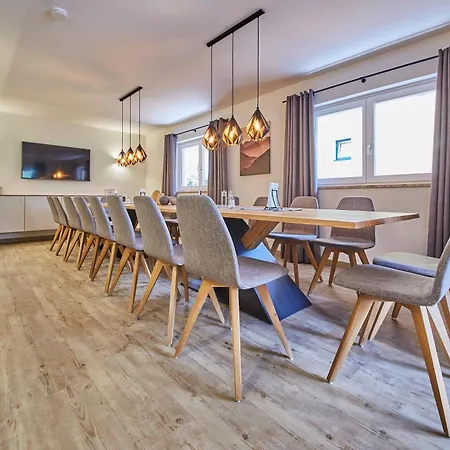 Fuchsbau * Viehhofen