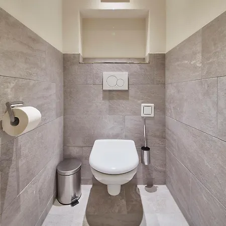 Fuchsbau * Viehhofen